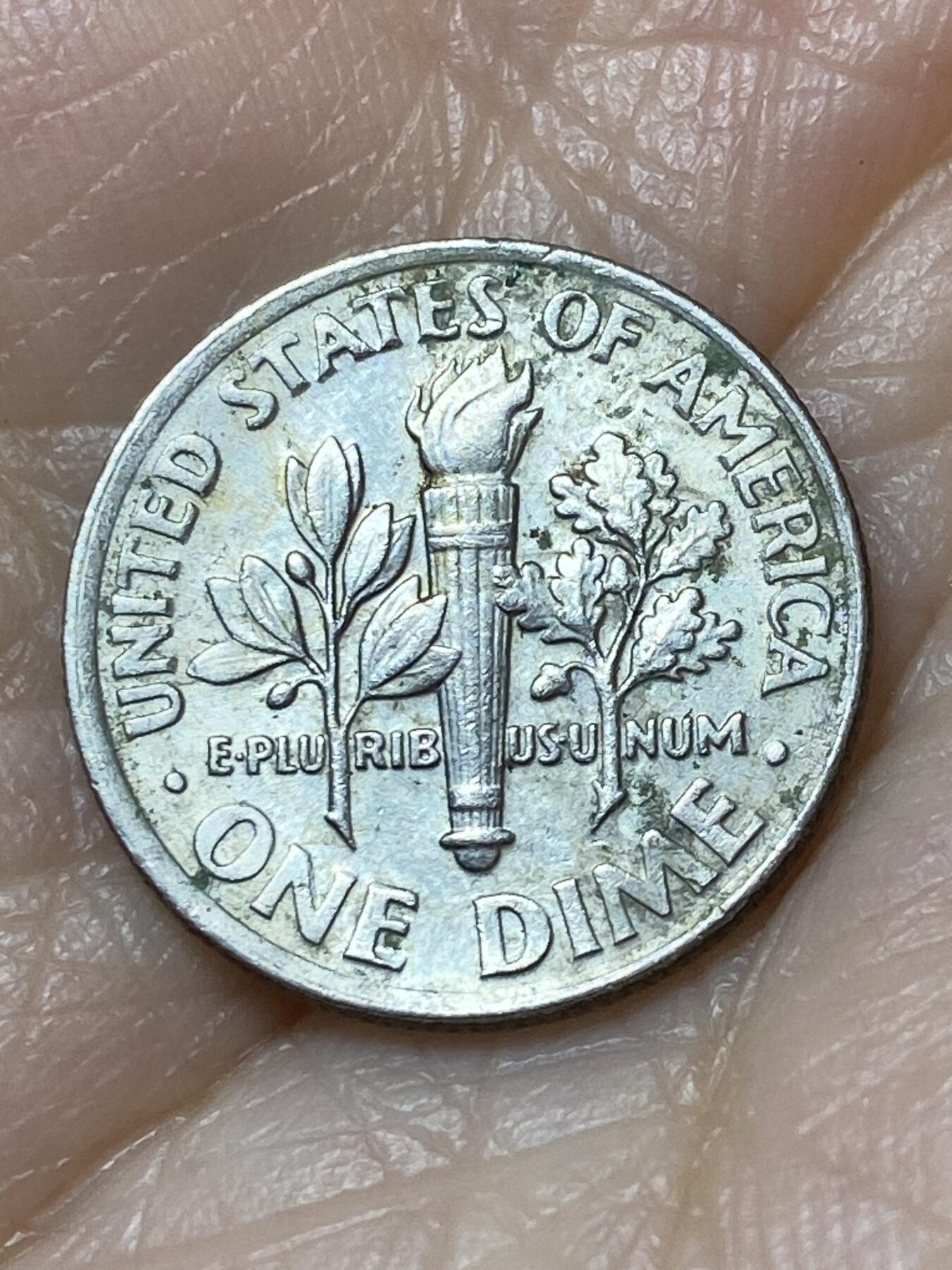 2025年第一百二十七场(总第一百五十三场）外国好品章牌、散币(免佣金) 美国🇺🇸2001年1角(罗斯福1角第二版，P标费城造)