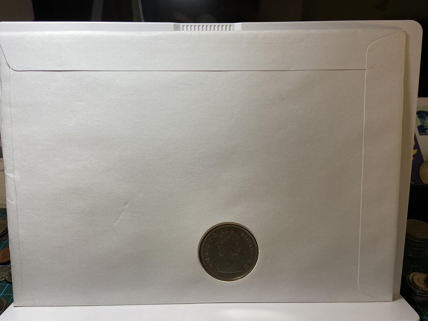 2025年第一百二十八场(总第一百五十四场）外国好品散币、邮币封和邮票场(免佣金) 大型邮币封–英国🇬🇧1980年25便士纪念币(2001年伊丽莎白二世女王母亲101岁寿辰纪念封)