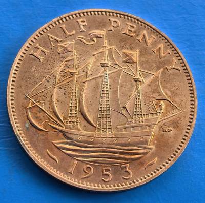 外国优质老铜币银币，周六九点倒数截拍，满百包邮，可寄存半年，喜欢朋友微信扫描二维码可直接参拍 - 少见精制英国1953年女王登基年半便士