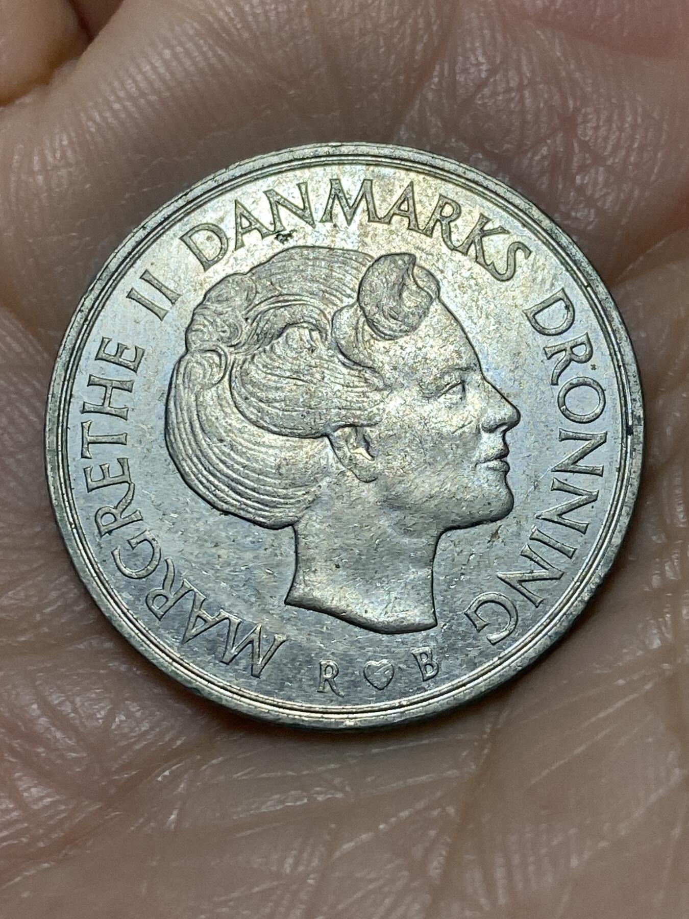 2025年第一百二十八场(总第一百五十四场）外国好品散币、邮币封和邮票场(免佣金) 丹麦🇩🇰1984年1克朗(玛格丽特二世第三版，R; B版)