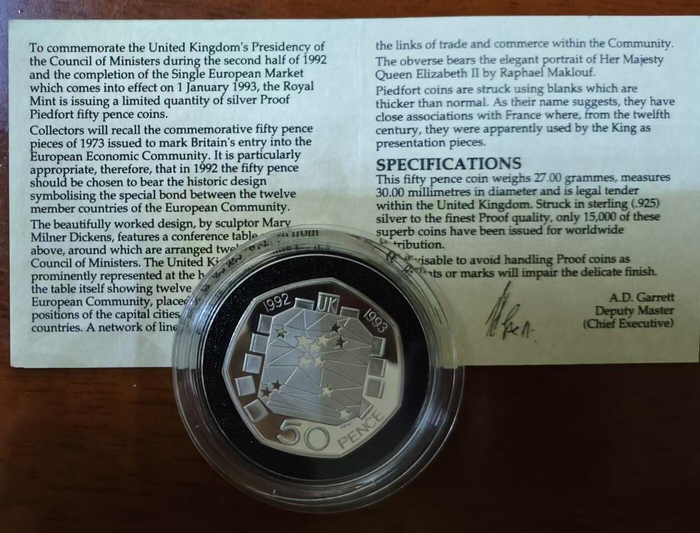 ❤️【币观天下】❤️ 第330期钱币拍卖- 2025.11.14周五晚上6点半场-长期征集拍品 英国1992年50便士加厚银币，欧盟轮值主席国，稀少品种，英国第一枚加厚五十便士