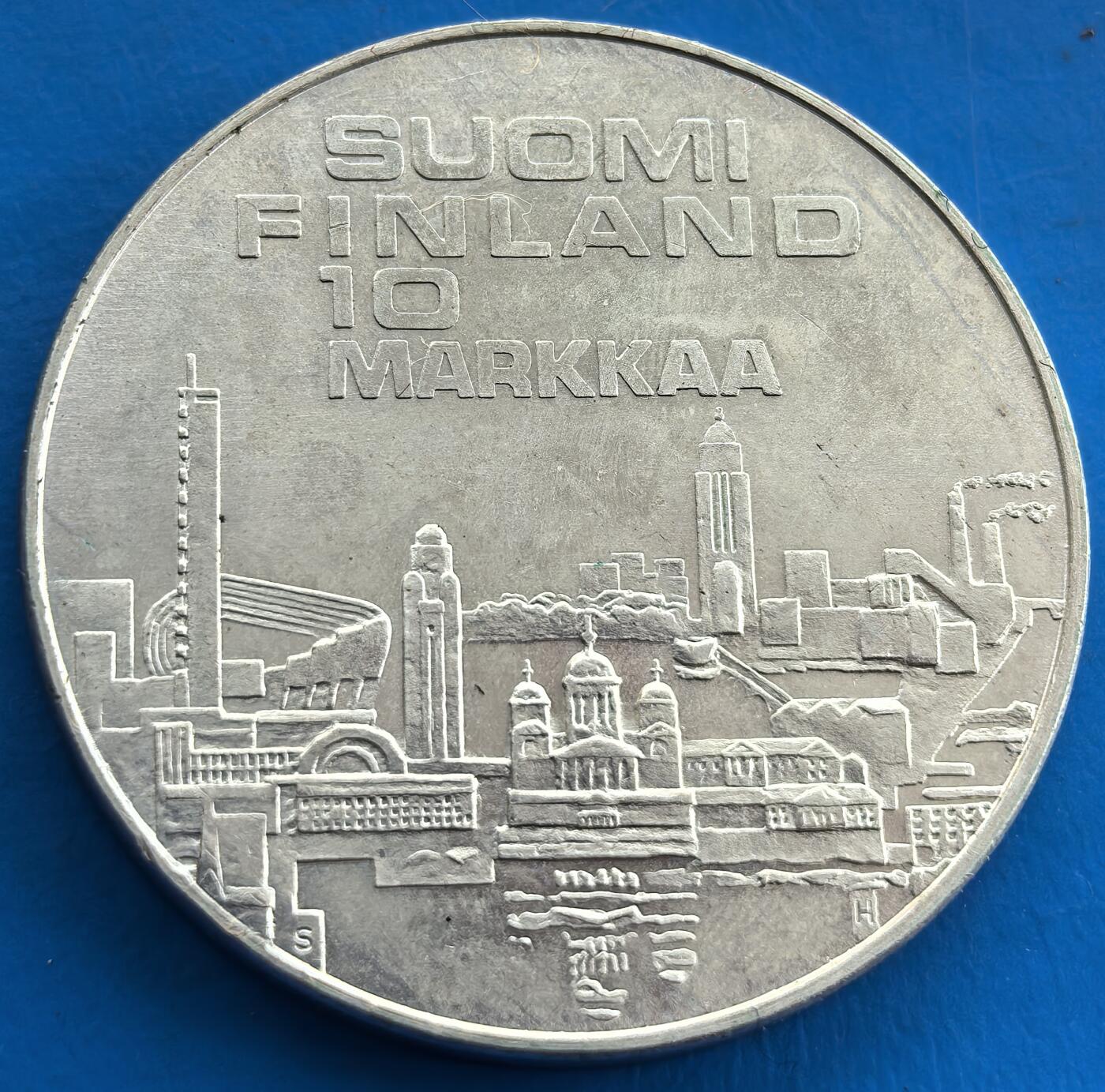 外国优质老铜币银币，周六九点倒数截拍，满百包邮，可寄存半年，喜欢朋友微信扫描二维码可直接参拍 芬兰1971年10马克24克大银币小钱包，带证书