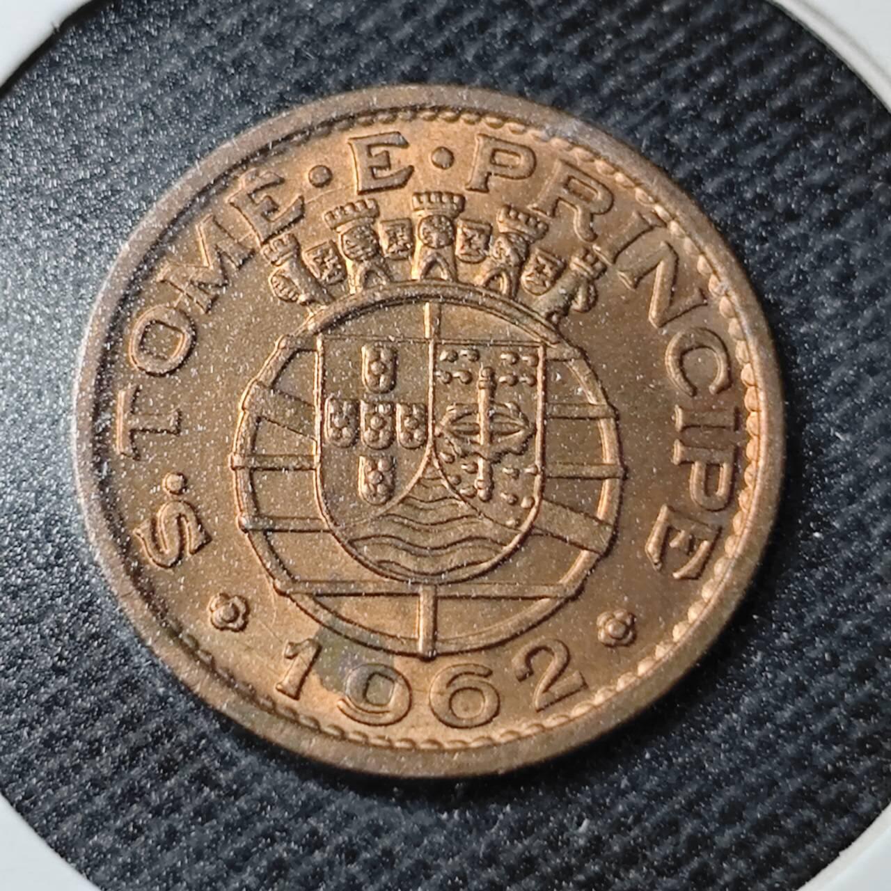 KK钱币收藏小铺  第368场  2月预留时间 周末发货  1962葡属圣多美和普林西比20分 好品铜币