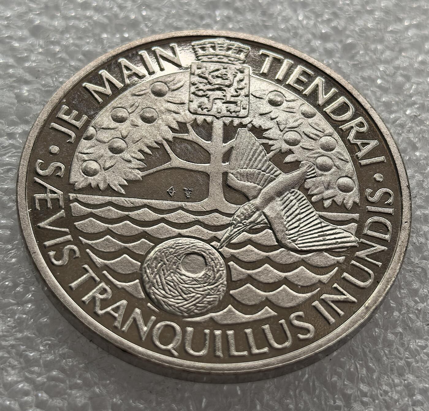 外国优质老铜币银币，周六九点倒数截拍，满百包邮，可寄存半年，喜欢朋友微信扫描二维码可直接参拍 精制荷兰代用币