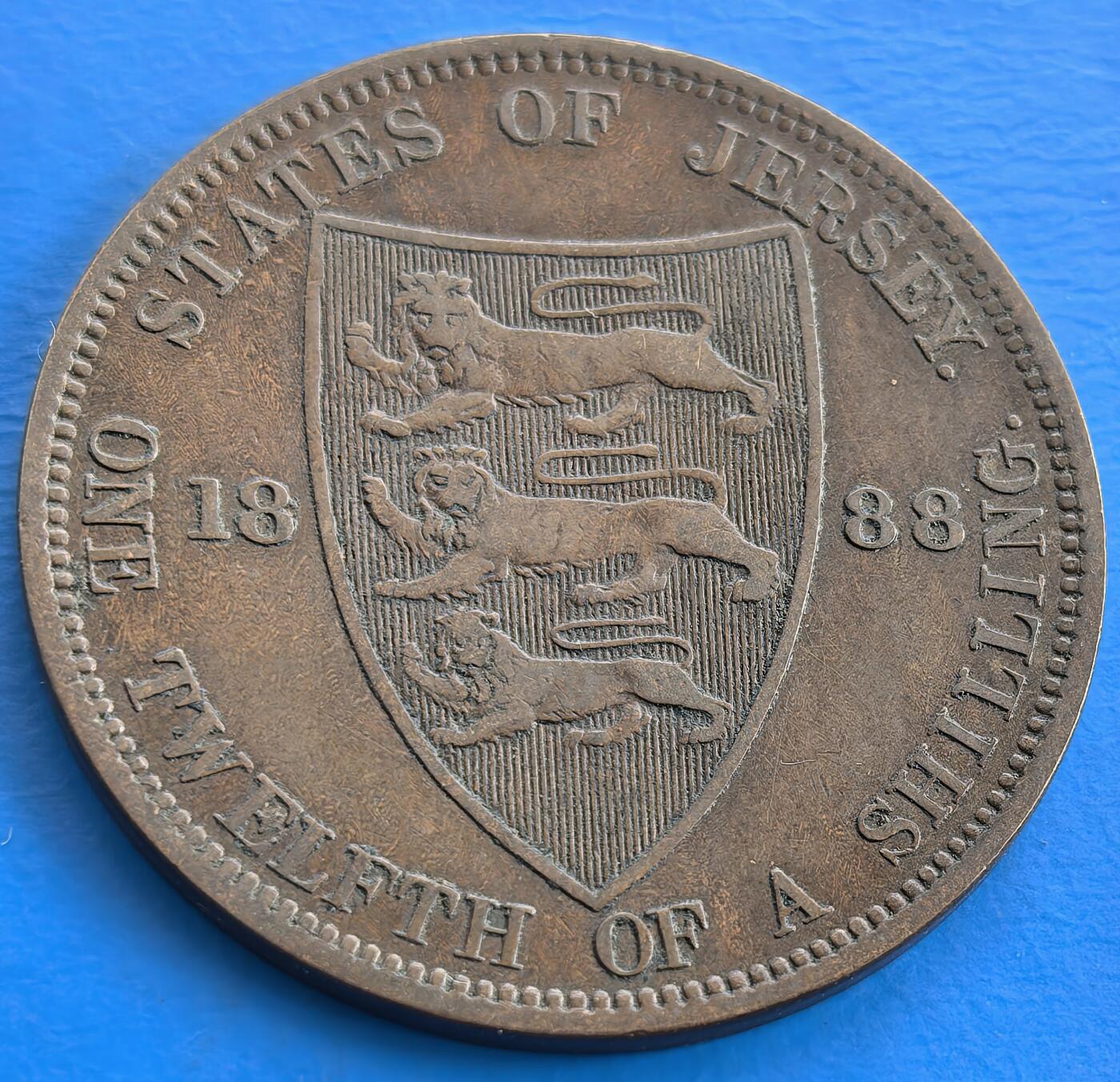 外国优质老铜币银币，周六九点倒数截拍，满百包邮，可寄存半年，喜欢朋友微信扫描二维码可直接参拍 极美品发财年1888年泽西1/12先令大铜币