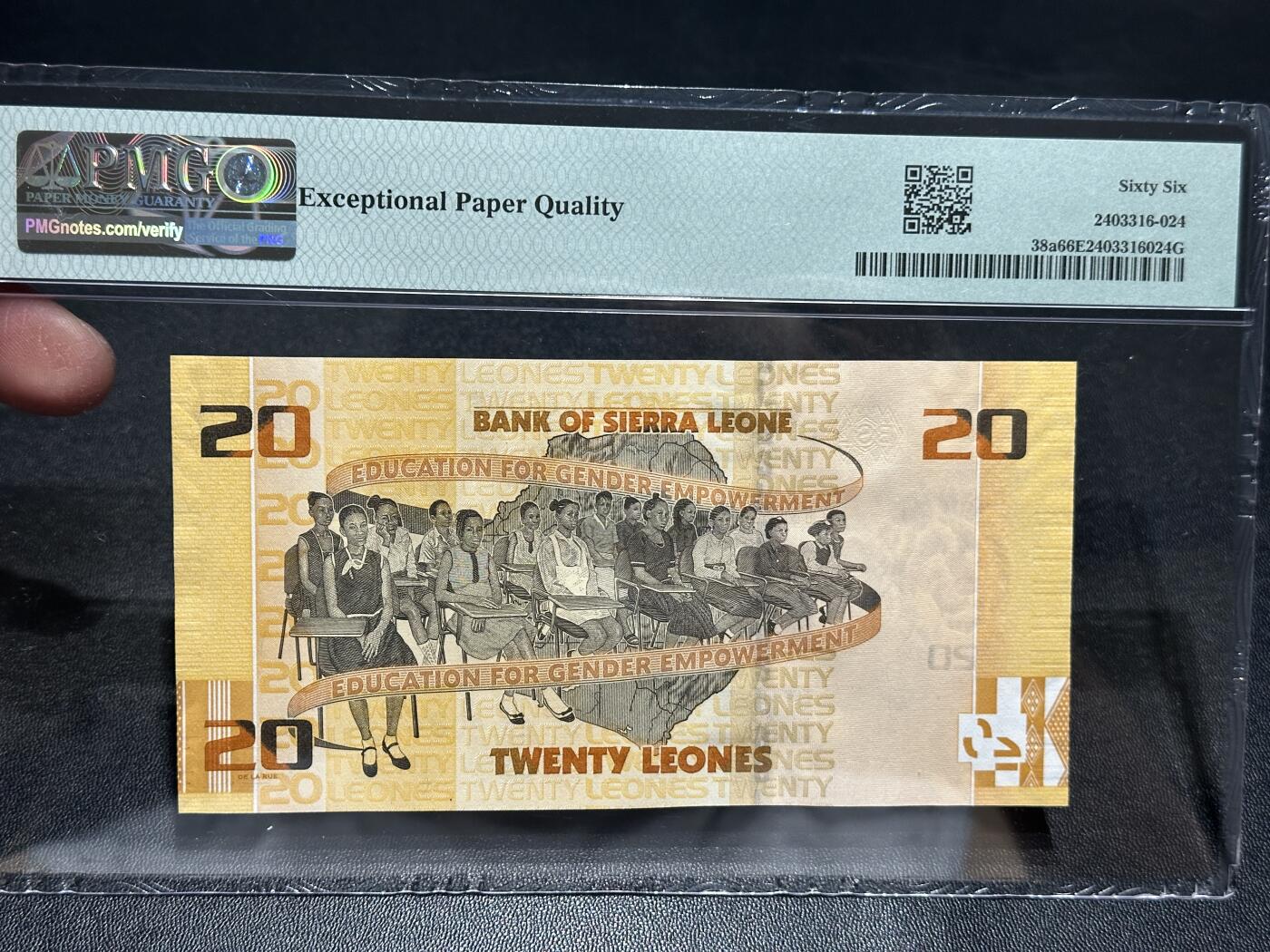 《外钞收藏家》第五百八十四期（优质场）（本平台长期征集拍品、欢迎藏友们联系合作） 2022年塞拉利昂20 PMG68