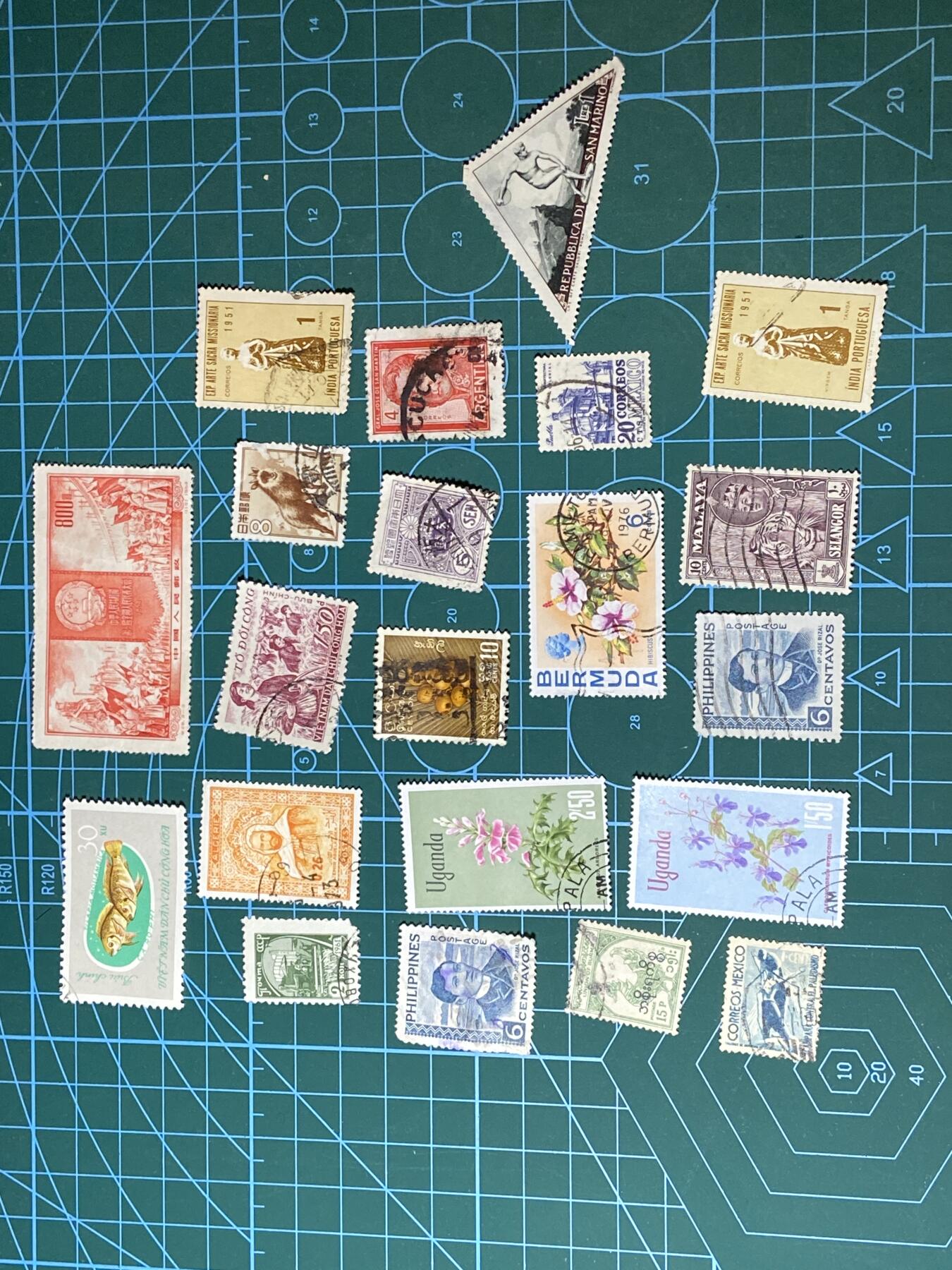 2025年第一百二十八场(总第一百五十四场）外国好品散币、邮币封和邮票场(免佣金) 邮票21枚