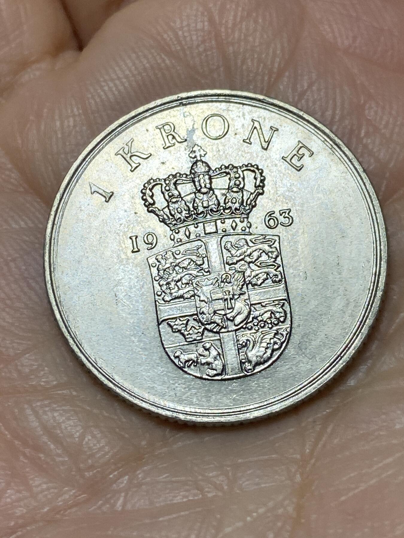 2025年第一百二十八场(总第一百五十四场）外国好品散币、邮币封和邮票场(免佣金) 丹麦🇩🇰1963年1克朗(弗雷德里克九世第三版，C; S版)