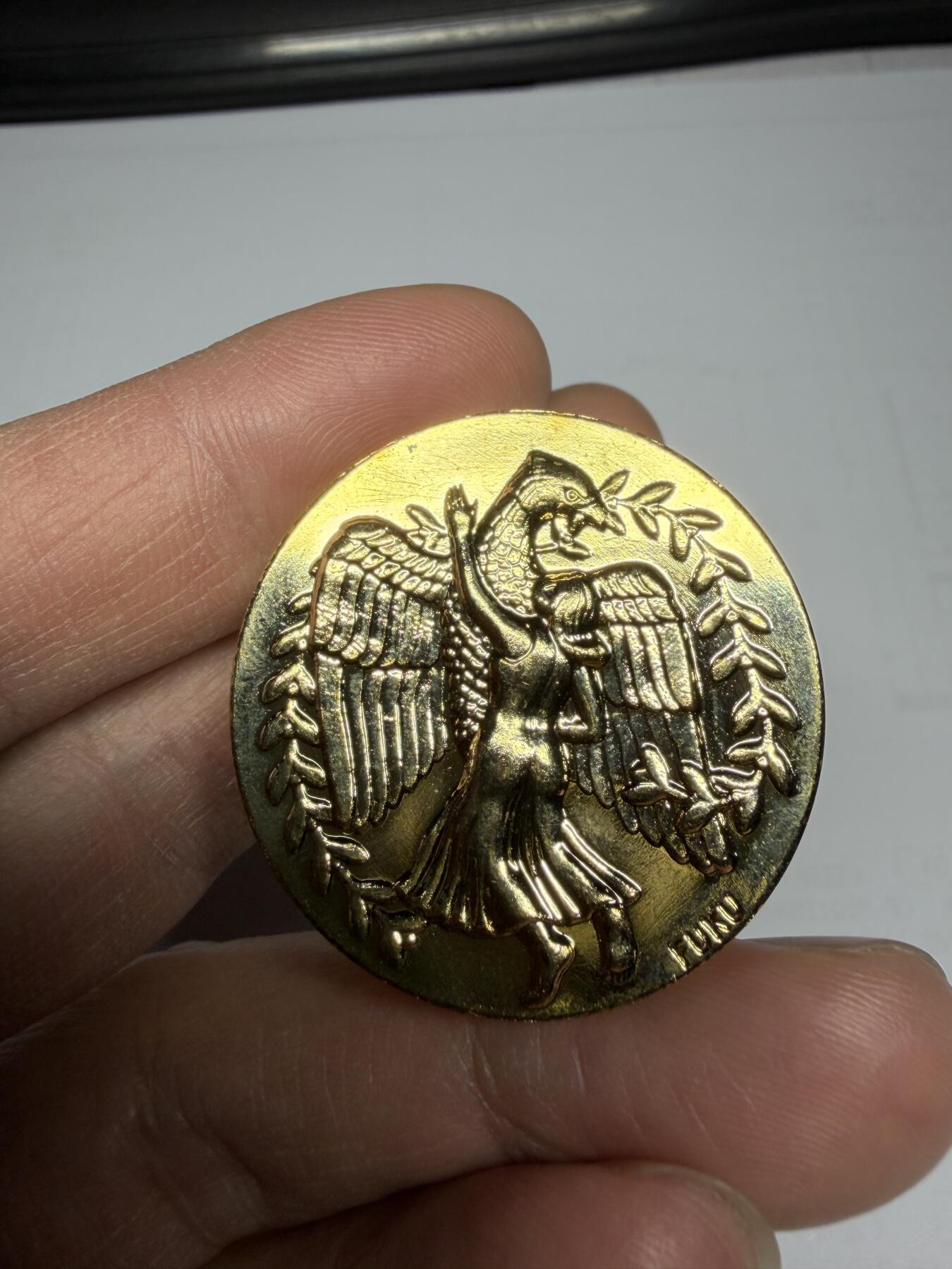 2025年集古藏今外币拍卖第十期-第5场—（总第285拍），可以寄存60天，满160元包邮。 1980年莫斯科奥运会纪念章，直径35毫米