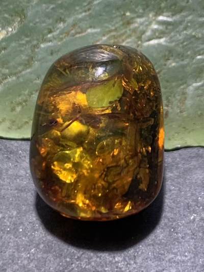 精美乌克兰花珀大随形珠一个， - 精美乌克兰花珀大随形珠一个，