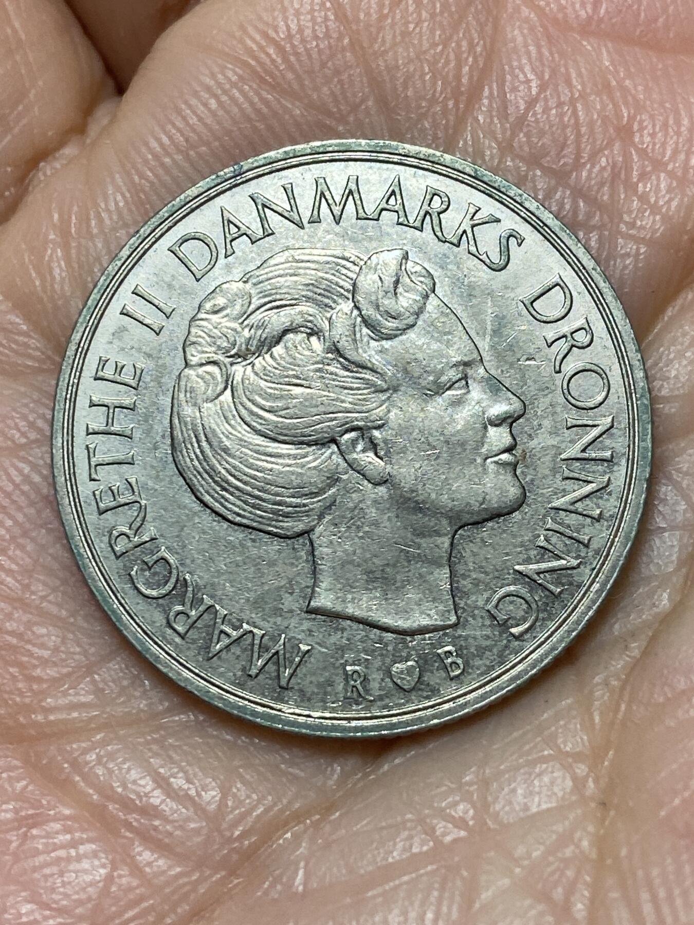 2025年第一百二十八场(总第一百五十四场）外国好品散币、邮币封和邮票场(免佣金) 丹麦🇩🇰1986年1克朗(玛格丽特二世第三版，R; B版)