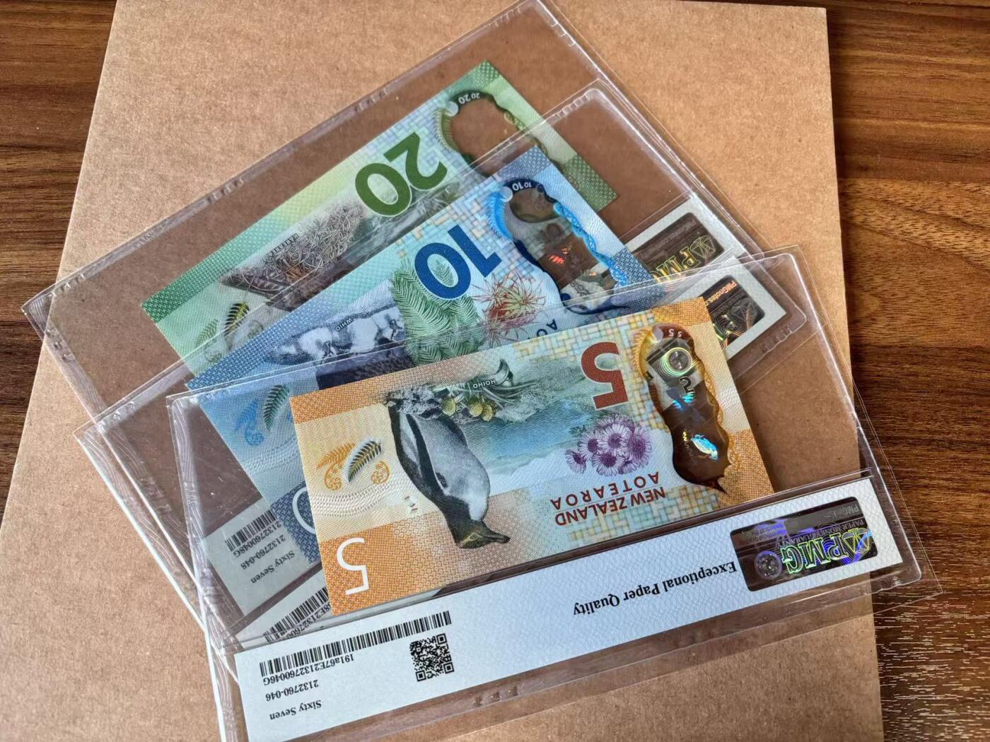 【Blue Auction】世界纸币精拍第749期——18级TOP拍卖/信誉/品质/专业/高效💫  【一组5张AA冠796全同小号 含获奖钞】新西兰 2015-16年5-100元 PMG68EPQ-67EPQ 高分套 