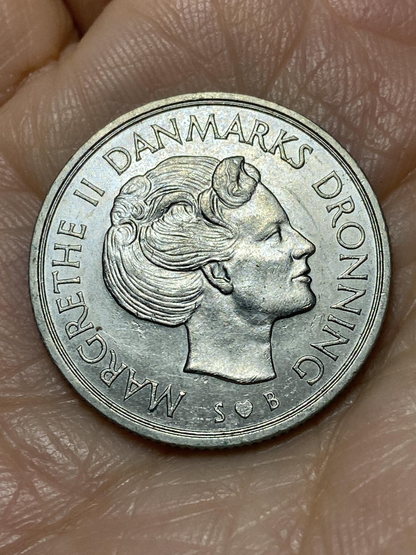 2025年第一百二十八场(总第一百五十四场）外国好品散币、邮币封和邮票场(免佣金) 丹麦🇩🇰1977年1克朗(玛格丽特二世第一版，S; B版)