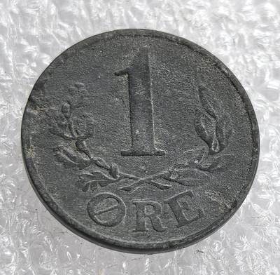 外国优质老铜币银币，周六九点倒数截拍，满百包邮，可寄存半年，喜欢朋友微信扫描二维码可直接参拍 - 德占丹麦1944年1欧尔