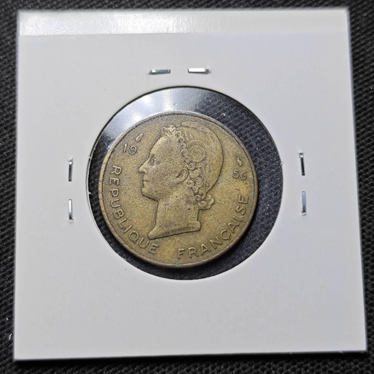 KK钱币收藏小铺  第368场  2月预留时间 周末发货  1956法属西非10法郎