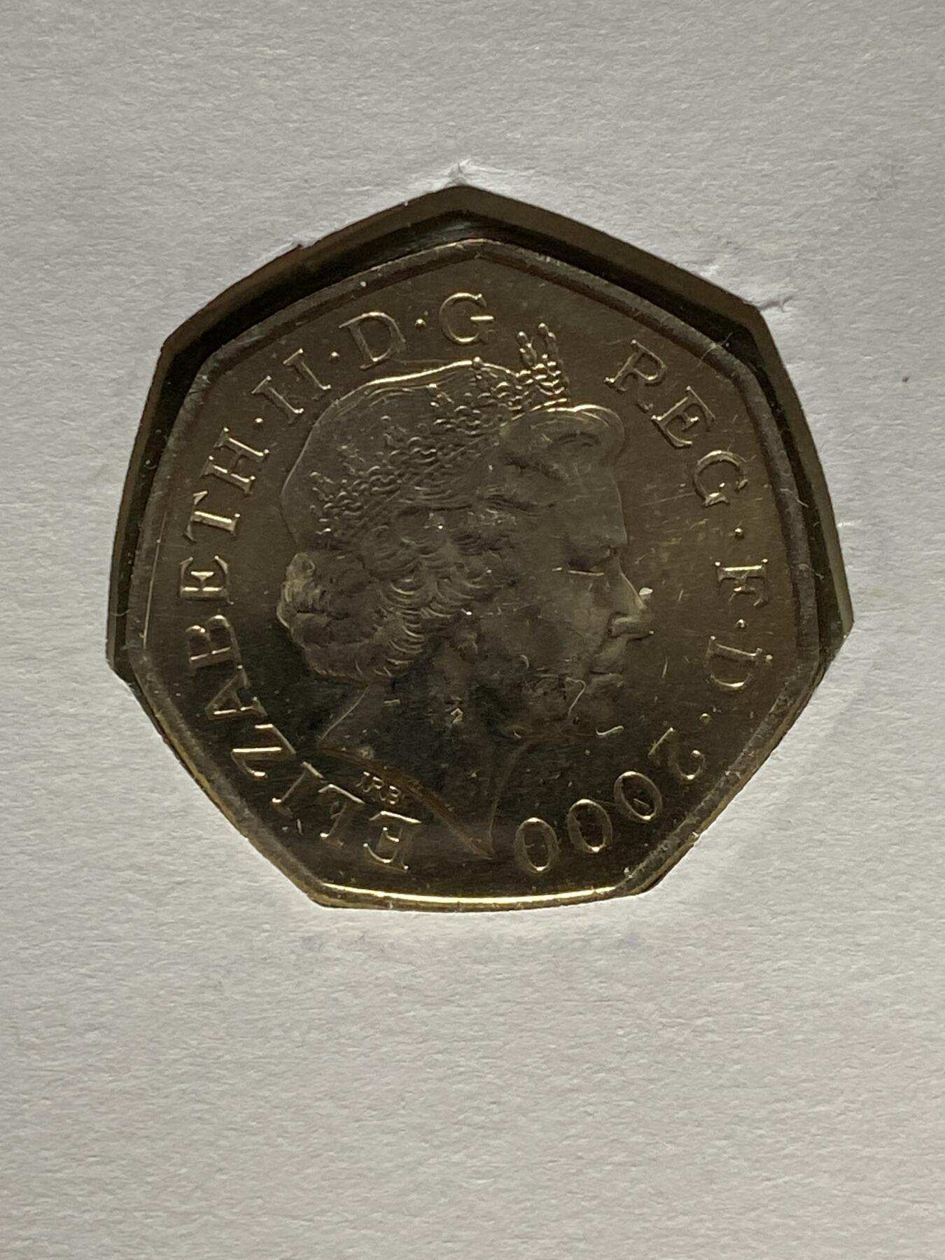 2025年第一百二十八场(总第一百五十四场）外国好品散币、邮币封和邮票场(免佣金) 大型邮币封–英国🇬🇧2000年50便士(2004年指环王出版50周年纪念封)