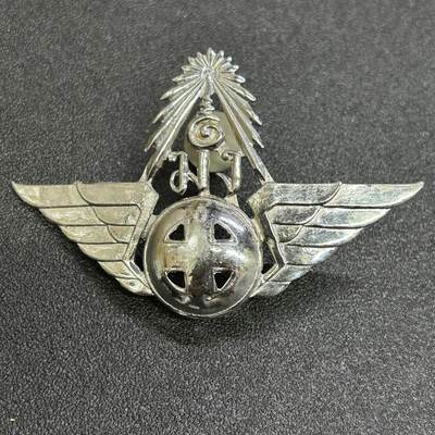 西秦中古拍卖第六十五期 - 泰国红十字会早期大帽徽