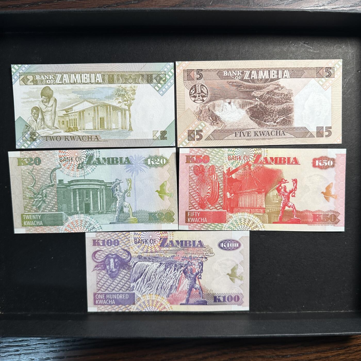 蒂克钱币-第47场 外国平价纸币拍卖 赞比亚 5枚纸币 全新UNC