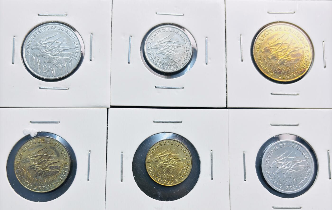 文馨钱币收藏第 281 场，【 长期接收代拍品】银元，银币，套币，纸币专场（本场截拍后休息三天，19 号发货） 原光全新中非 6 枚套 1-100 法郎