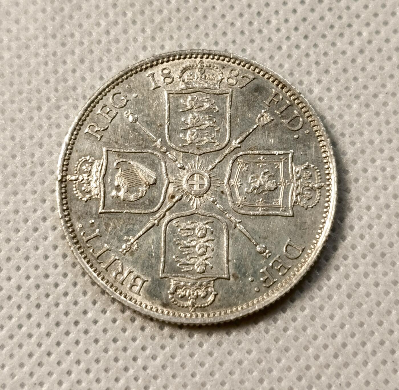 甄臻铺-世界币章拍卖（第39期）送拍享返佣金等优惠多多