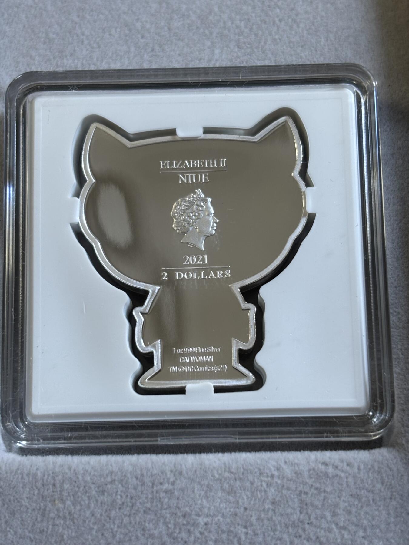 第181期拍卖 纽埃2021年Chibi系列猫女1盎司卡通纪念彩色银币，999银，发行2000枚