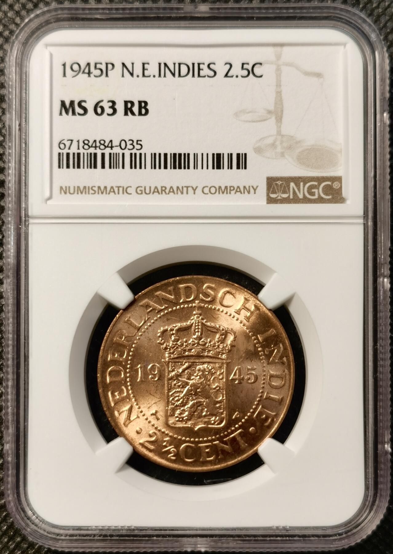 甄臻铺-世界币章拍卖（第39期）送拍享返佣金等优惠多多 NGC-MS63RB 荷兰东印度 2.5分铜币 1945P 剑狮 原光品相