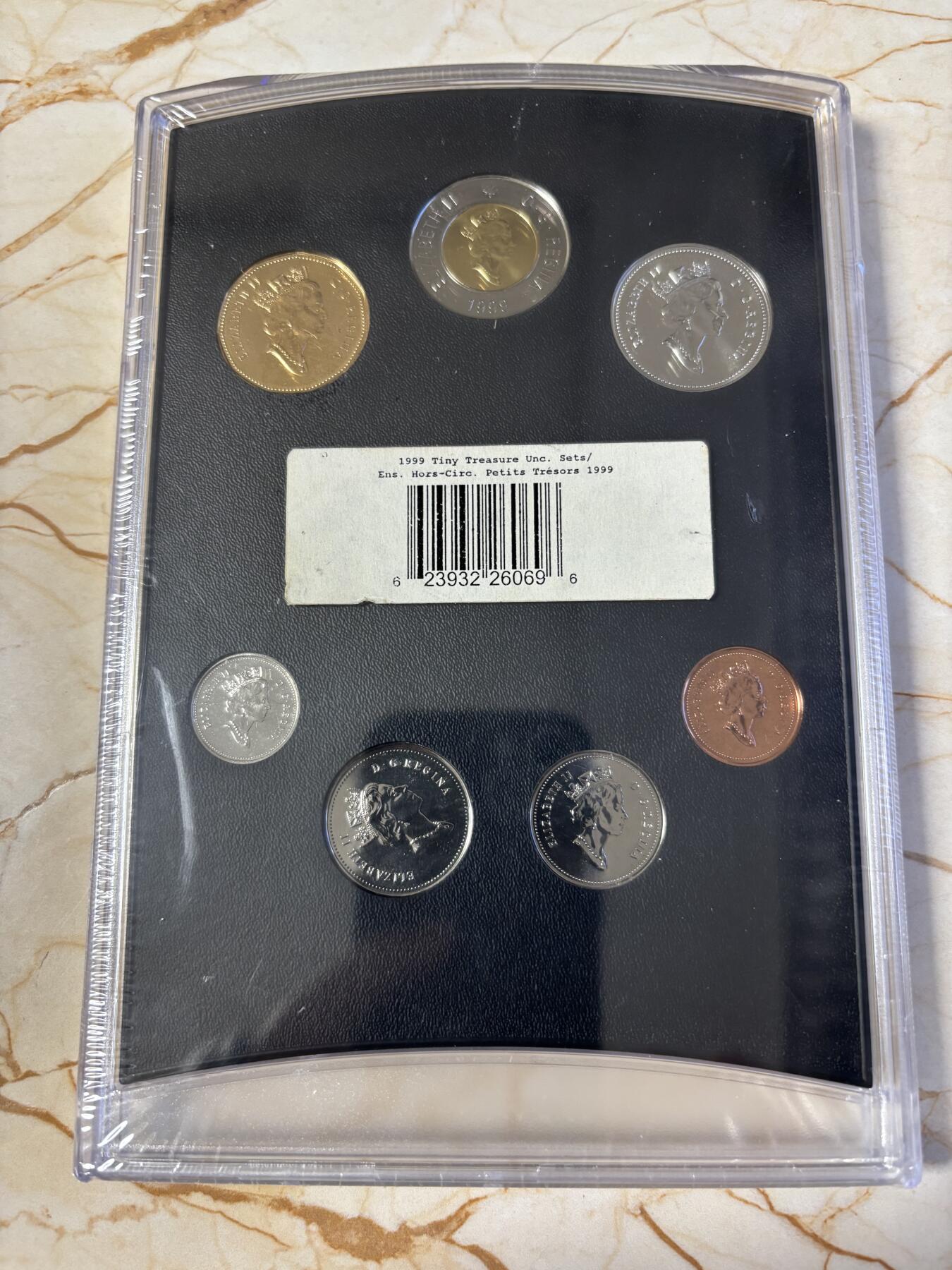 第181期拍卖 加拿大1999年7枚套币封装造币厂原封，没有拆开