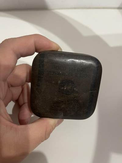 新时代收藏徽章红藏拍卖(第二十八场)  徽章纸品证书杂项 - 二战美国铁盒子 上面写的什么gold medal 