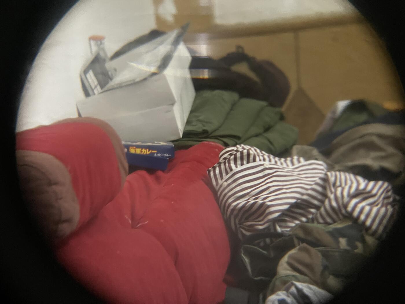 新时代收藏徽章红藏拍卖(第二十八场)  徽章纸品证书杂项 62式望远镜8x30 带一个6x30的盒子 光学效果良好 通透