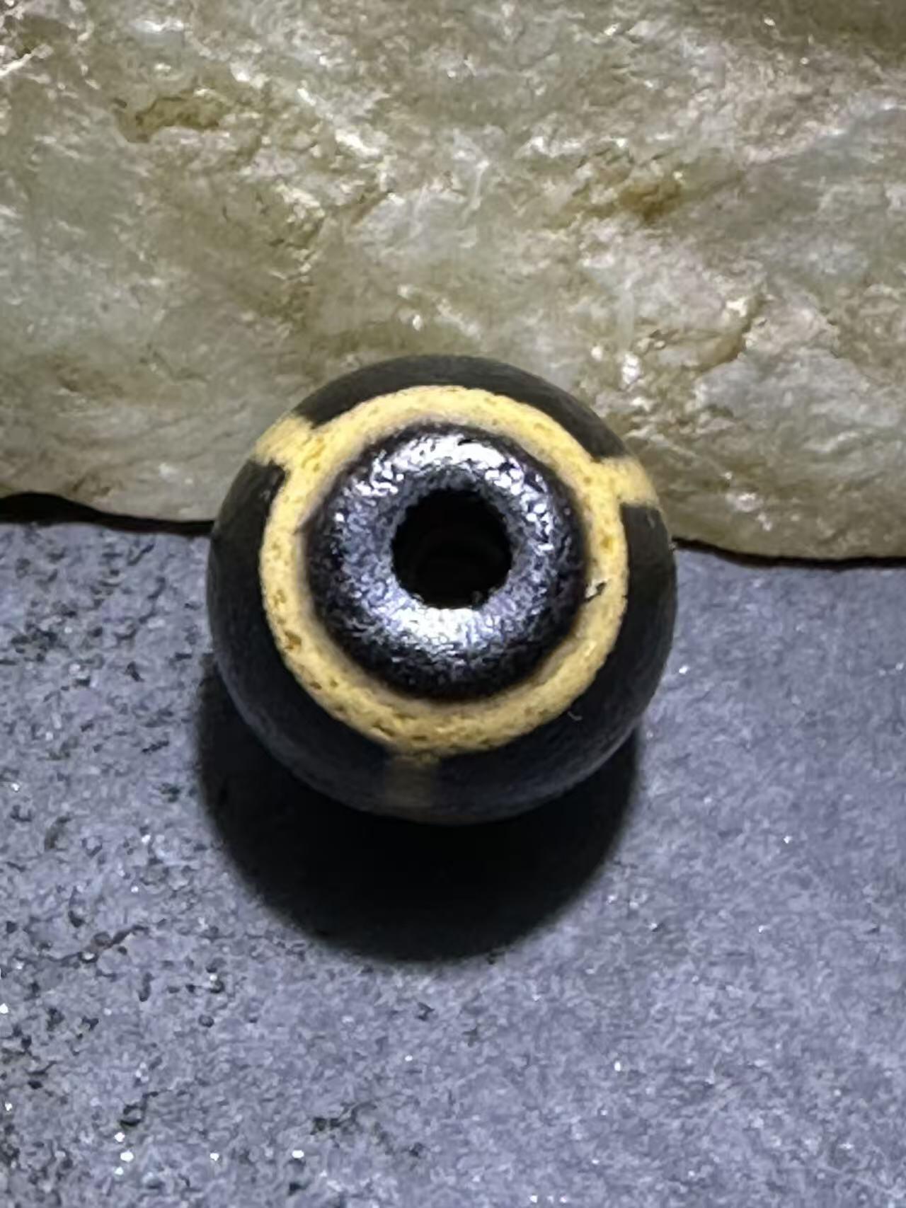 仅此一颗，精品藏传龟甲玛瑙天珠一颗，，