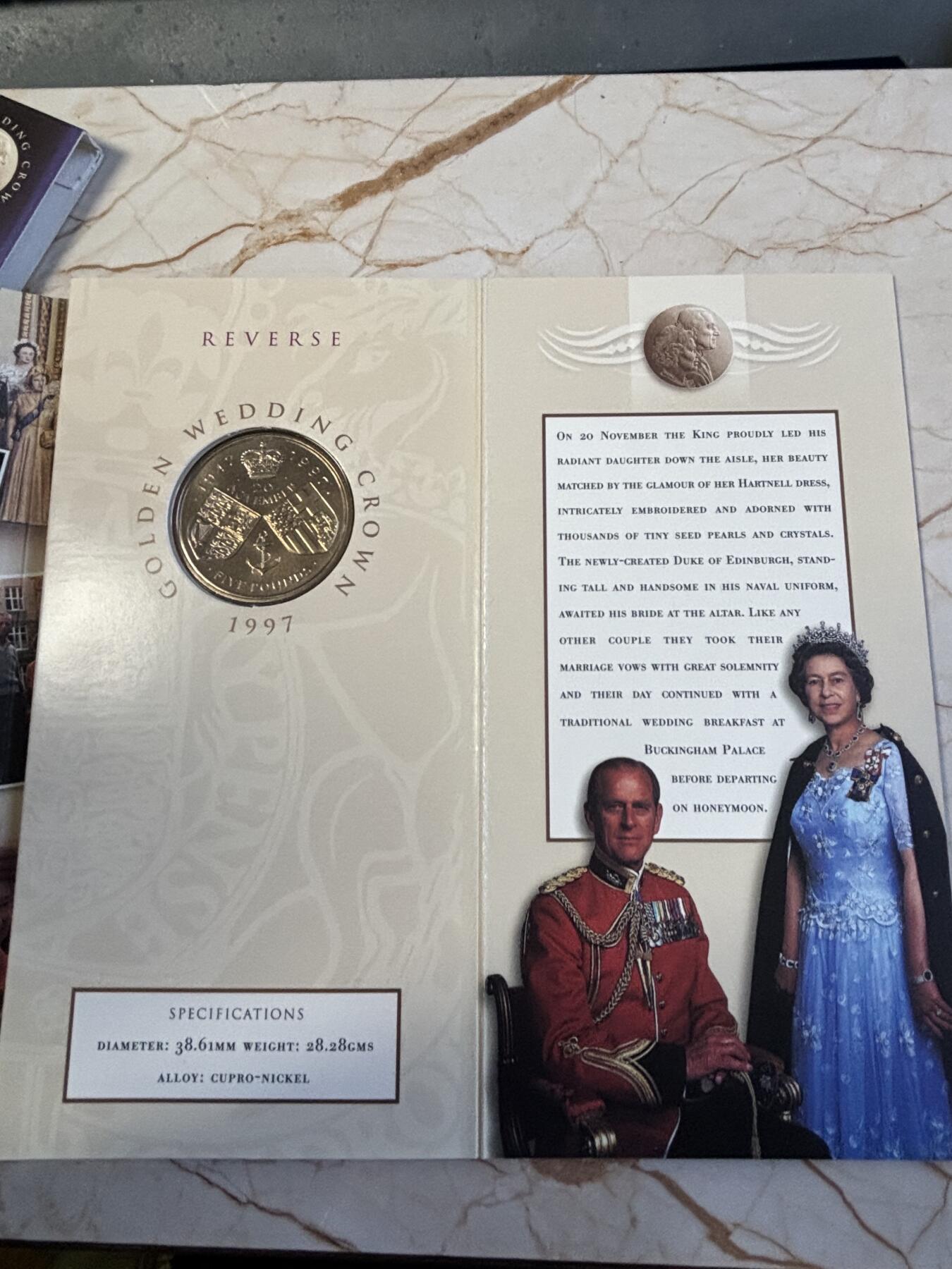 第181期拍卖 英国1997年女王金婚5镑克朗型纪念币册装