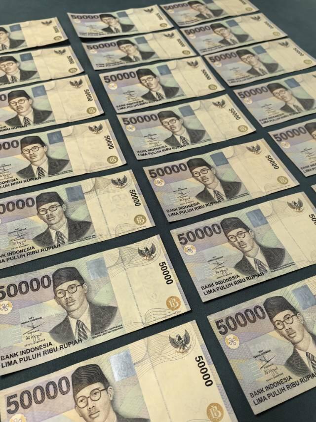 99版印尼50000卢比（盾）20张一起走