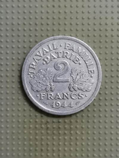 2025年第115场各国散币拍卖（总第115场） - 维希法国1944年2法郎