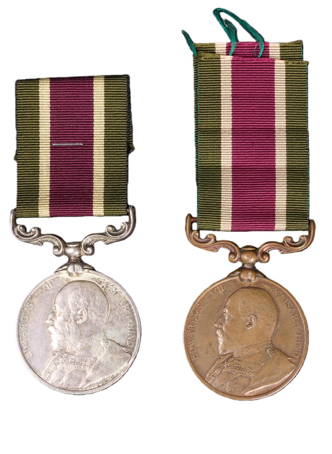 中新泰星2025年秋拍 徽章 纪念章及金银器专场 1903年英国银质、铜质奖章二枚一组