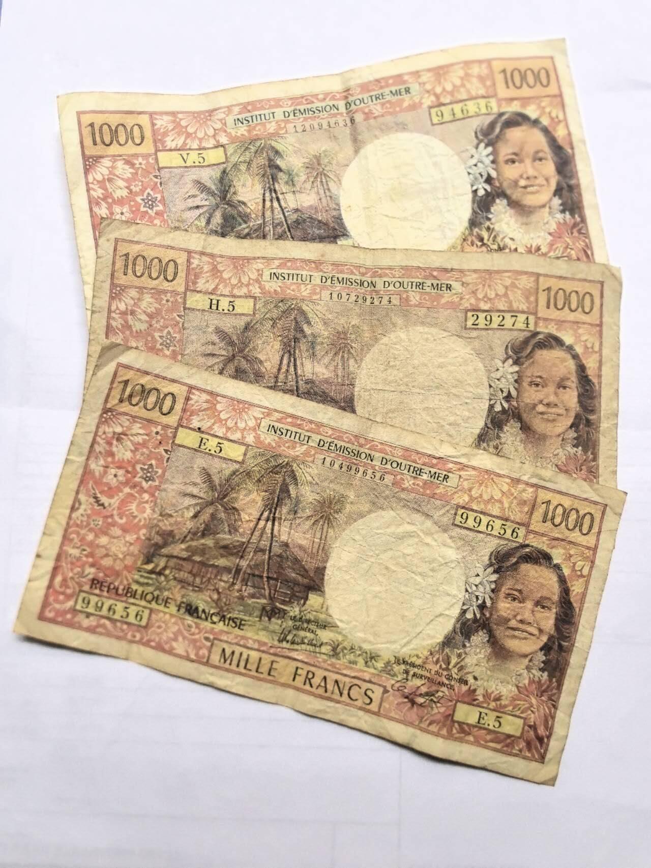 各国外币第99期 品种好部分全新 法属太平洋1000法郎 3张