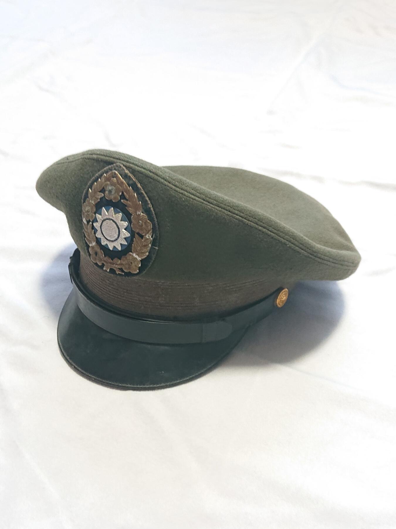 【第壹場】近代勋奖章徽章服饰杂项专场