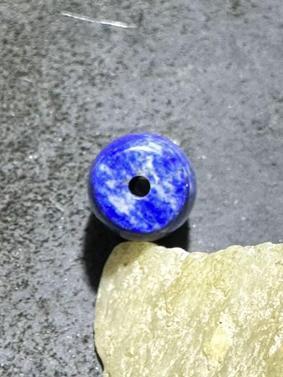 精美阿富汗老矿青金石桶珠一颗，，