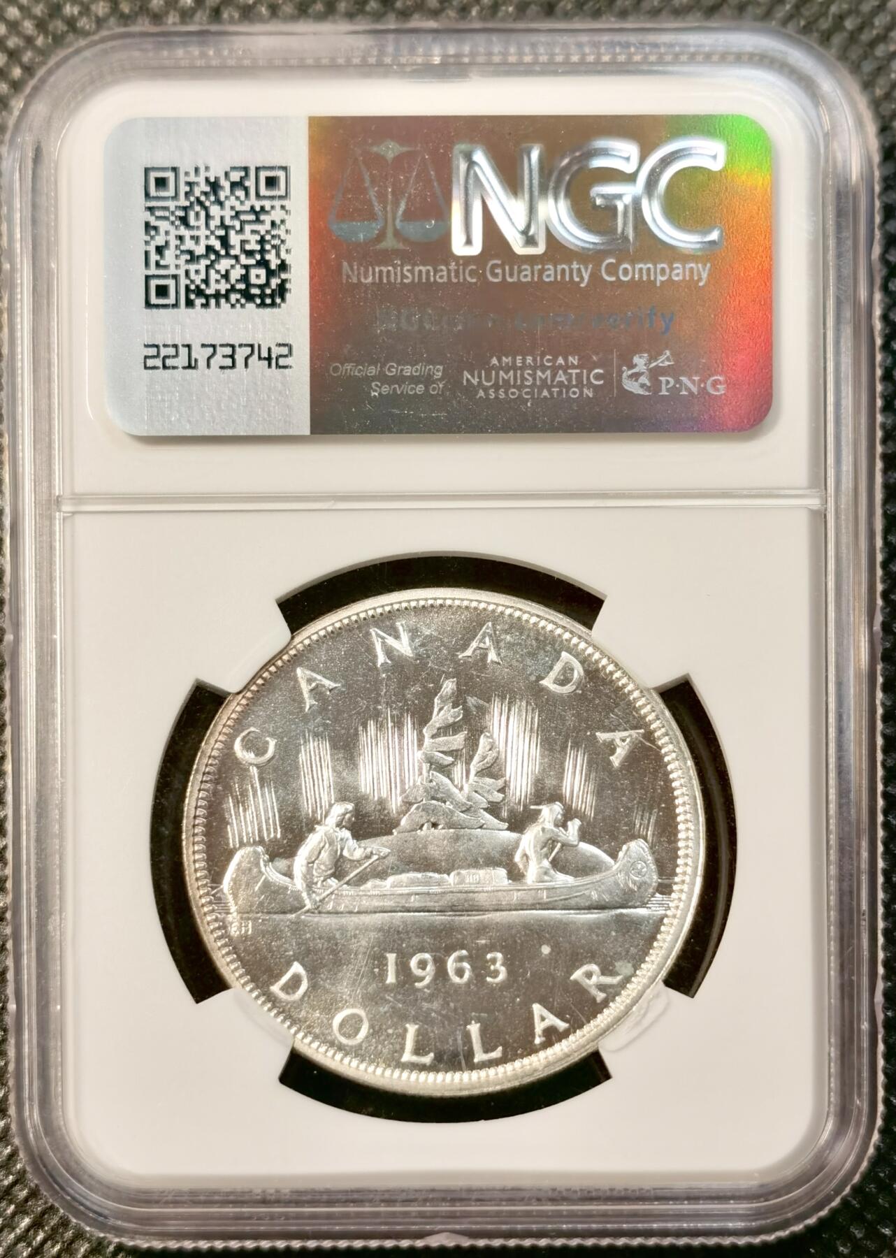 甄臻铺-世界币章拍卖（第39期）送拍享返佣金等优惠多多