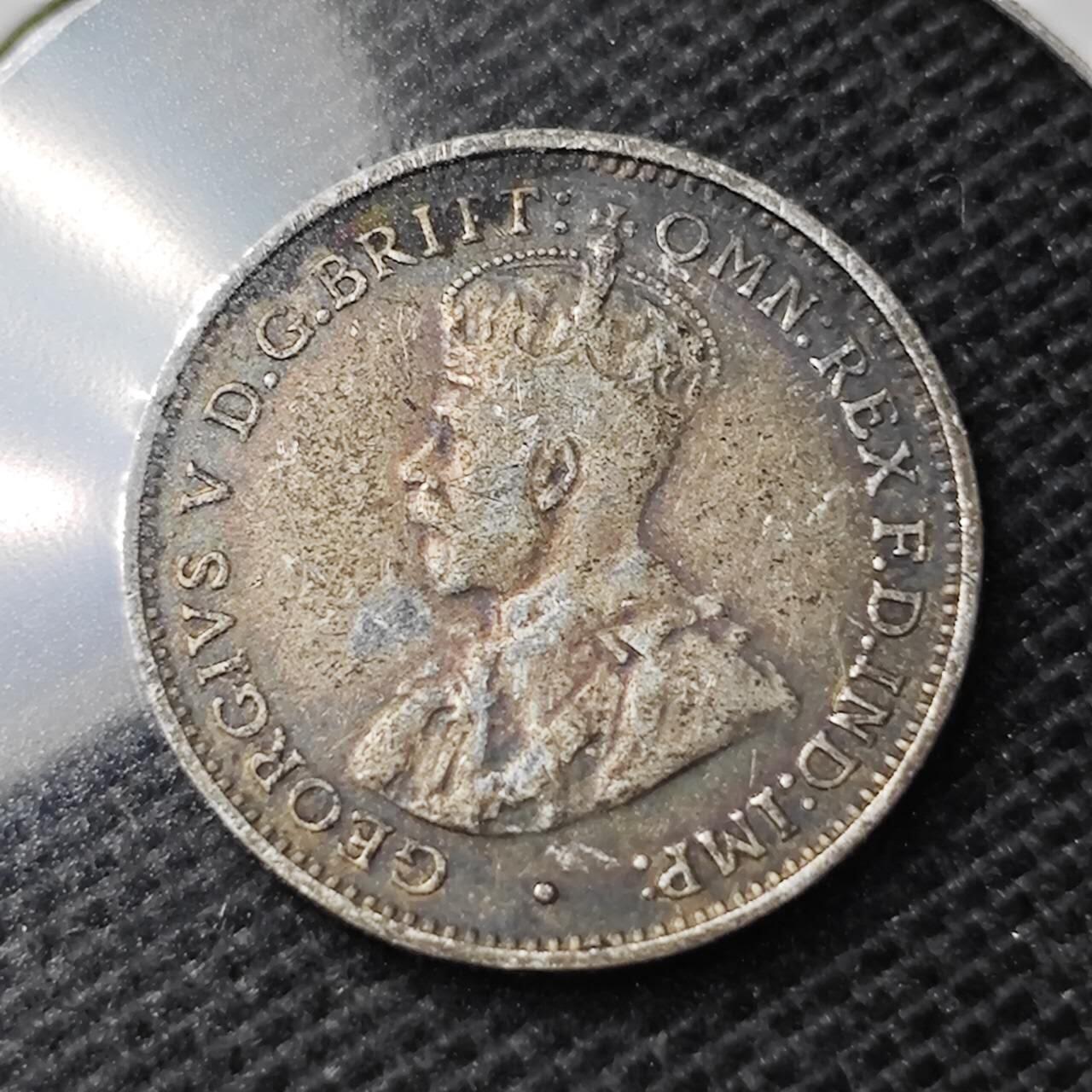 KK钱币收藏小铺  第369场  2月预留时间 周末发货  1935澳大利亚6便士银币 高银925