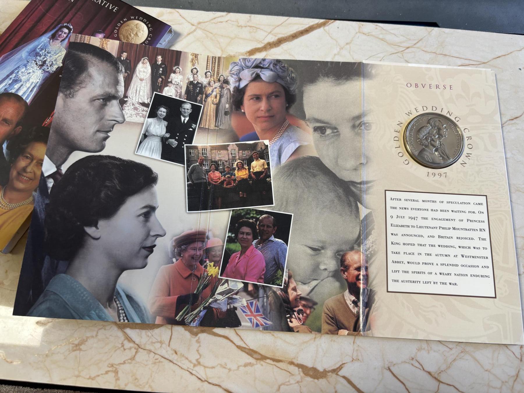 第181期拍卖 英国1997年女王金婚5镑克朗型纪念币册装