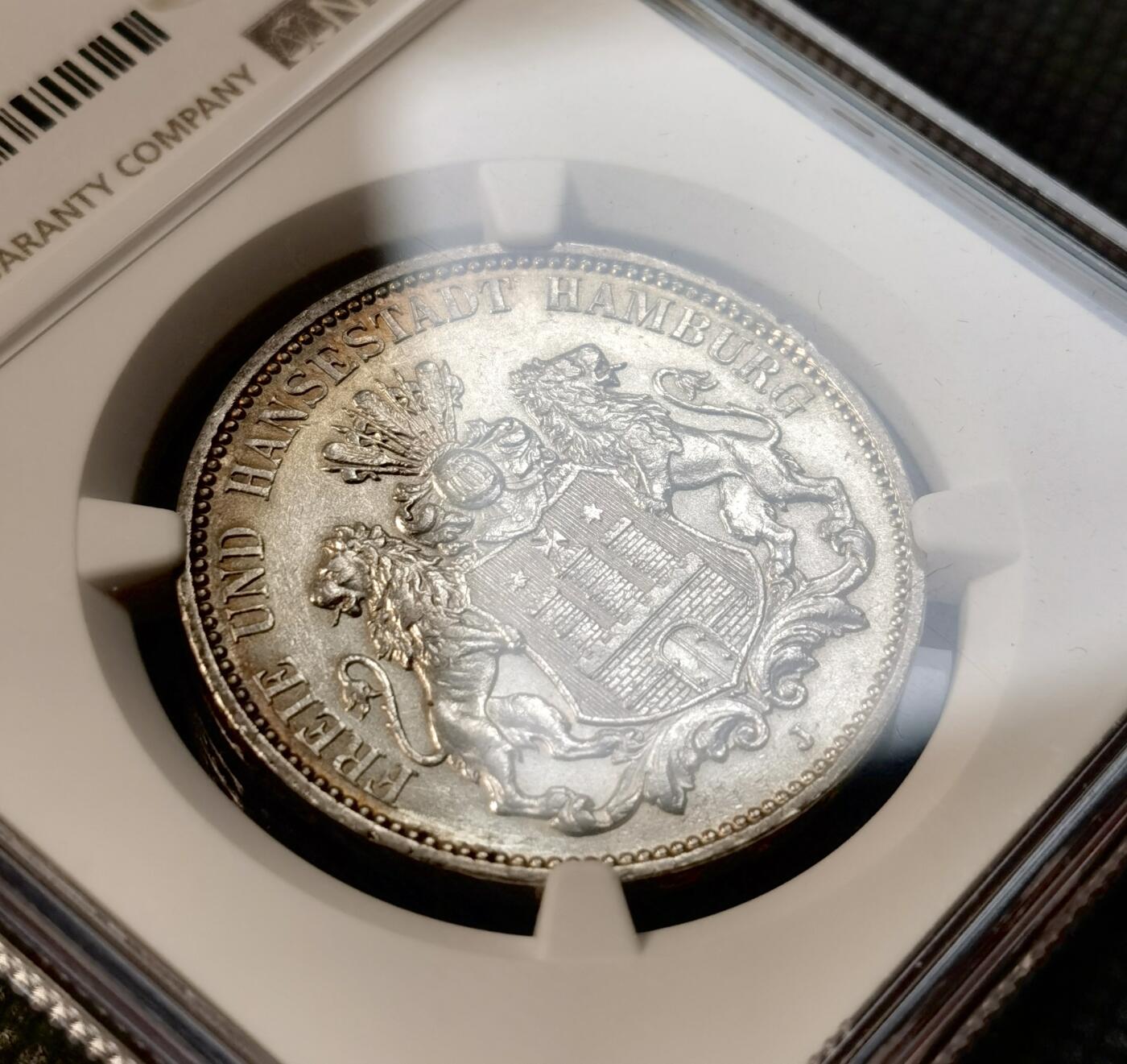 甄臻铺-世界币章拍卖（第39期）送拍享返佣金等优惠多多 NGC-AUD 1911J汉堡3马克 状态很好 淡金色彩