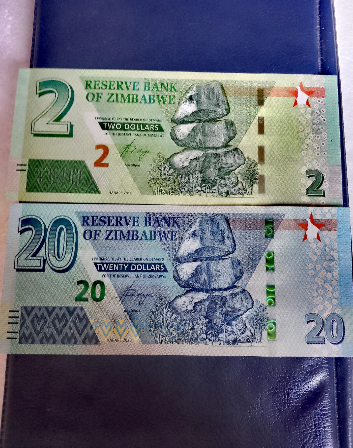 津巴布韦2019、2020年2、20元超级靓品纸币2枚一对