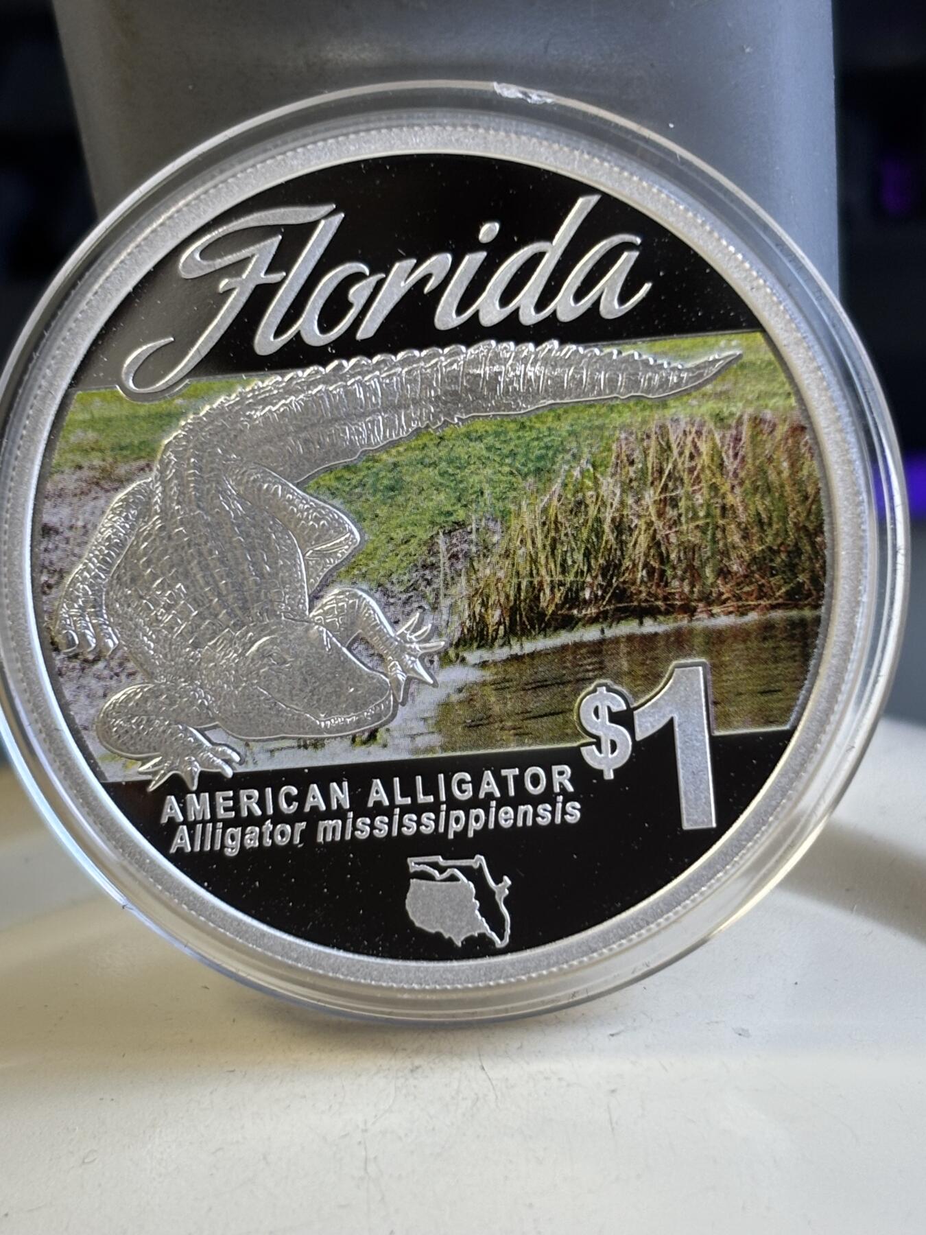 第181期拍卖 图瓦卢2014年动物鳄鱼1盎司纪念彩色纪念银币，999银，发行3500枚