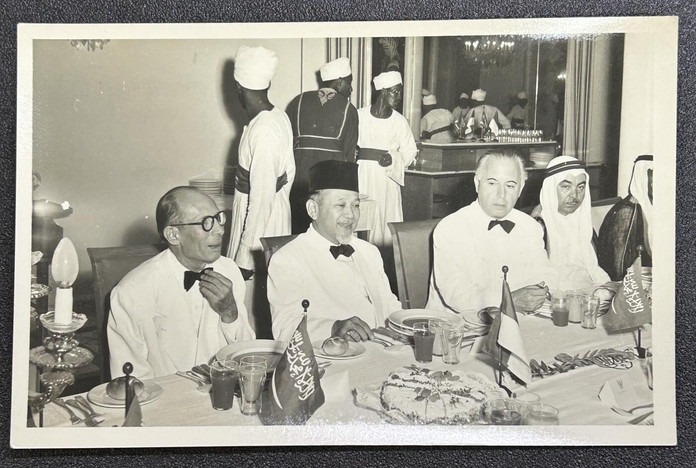 西秦中古拍卖第六十五期 印度尼西亚早期外交照片