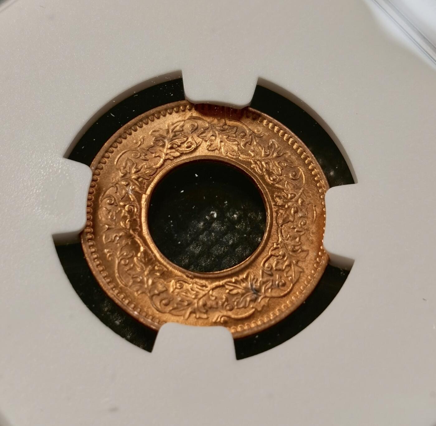 甄臻铺-世界币章拍卖（第39期）送拍享返佣金等优惠多多 NGC-MS67RD 1943年印度乔治六世1沙派，MS66-67两枚一组，卷拆拼品相，铜光圆润