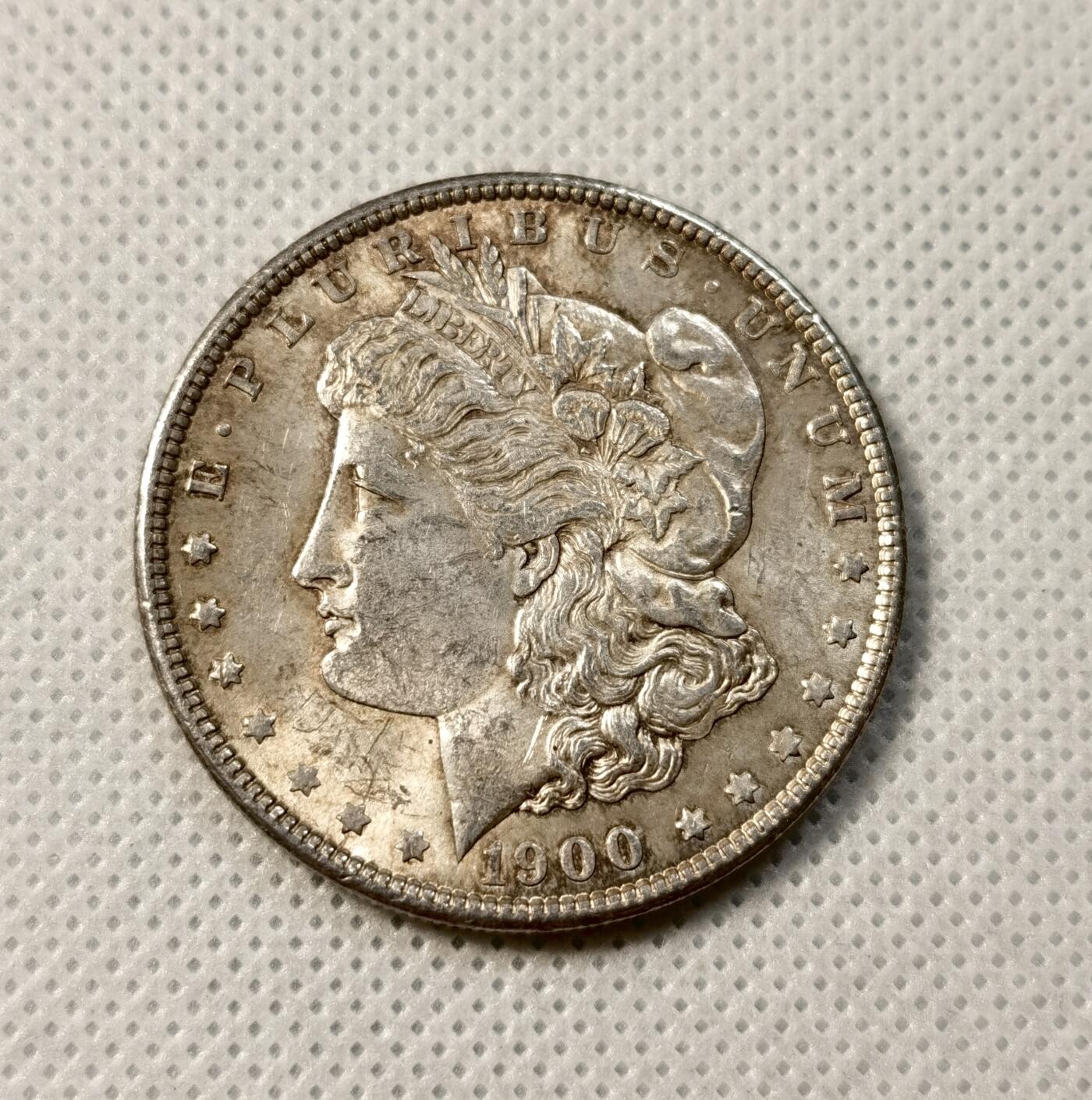 甄臻铺-世界币章拍卖（第39期）送拍享返佣金等优惠多多 美国1900年摩根一美元银币 带底光