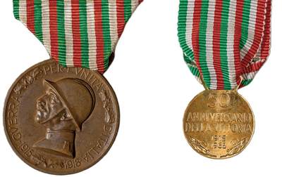 中新泰星2025年秋拍 徽章 纪念章及金银器专场 - 19世纪-20世纪意大利一战胜利50周年奖章金质、铜质两枚一组