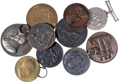 中新泰星2025年秋拍 徽章 纪念章及金银器专场 - 外国币型章十枚一组