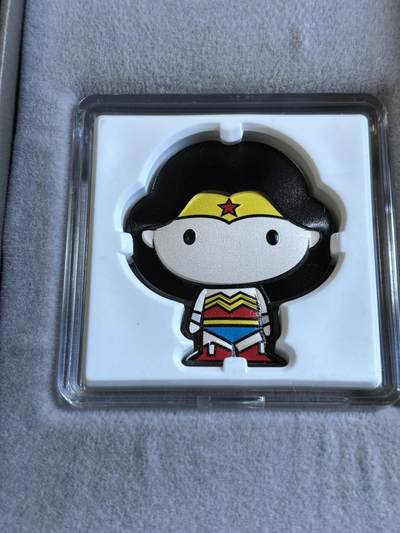 第181期拍卖 - 纽埃2020年Chibi漫威卡通形神奇女侠1盎司彩银币，999银，2000枚