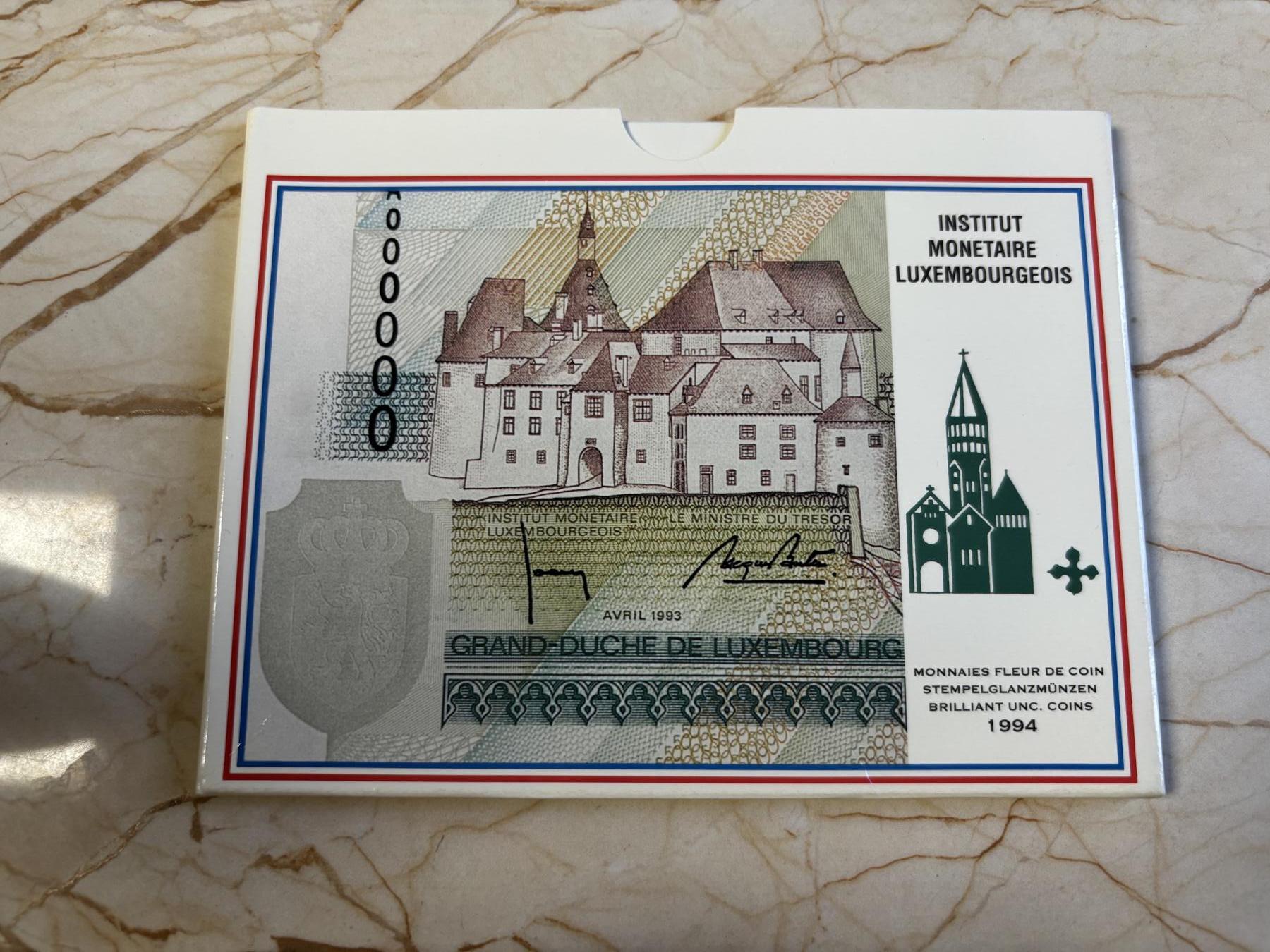 第181期拍卖 卢森堡1994年版纪念币4枚 官方装帧册